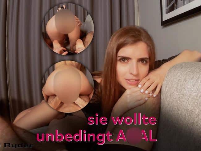 Emelie Crystal rattig und braucht dringend ANAL