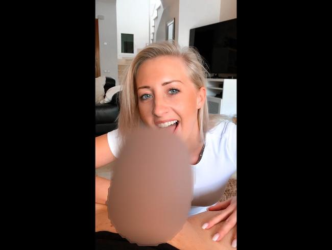 Instagr*m Girl gibt den besten Blowjob und schluckt alles!