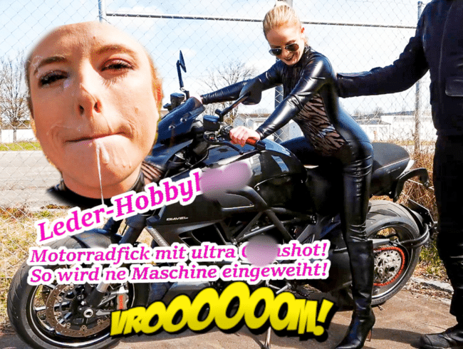 Perverse Leder-Hobbyhure reitet USER Micha´s neue Maschine ein! Ultra Cumshot alles war voll....