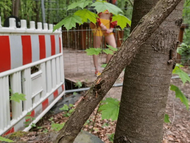 VULVINA im Freien verwöhnt UNCUT vom VOYEUR gefilmt !!