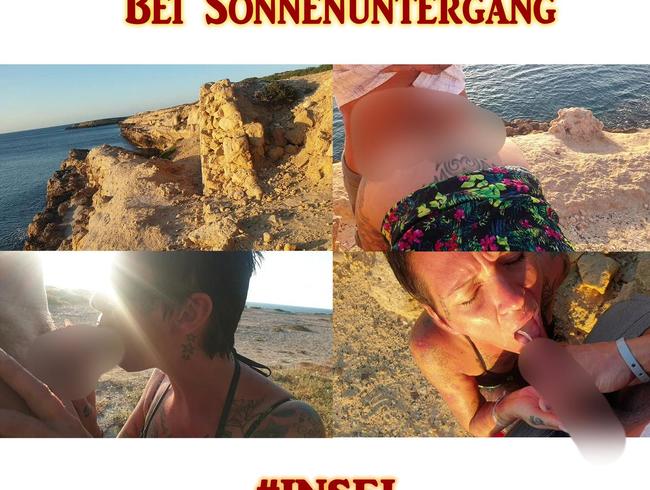 Auf einer Insel bei Sonnenuntergang