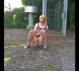 Spontaner Outdoor Piss