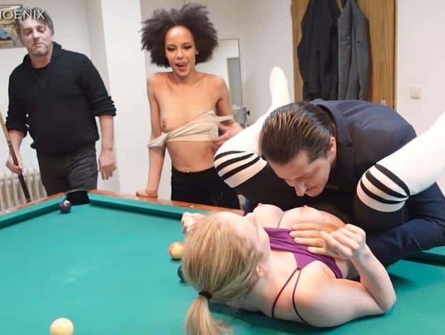 Gang Bang mit Mia Adler und Lia Amalia